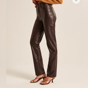 Abercrombie Leather 90s Relaxed Pan